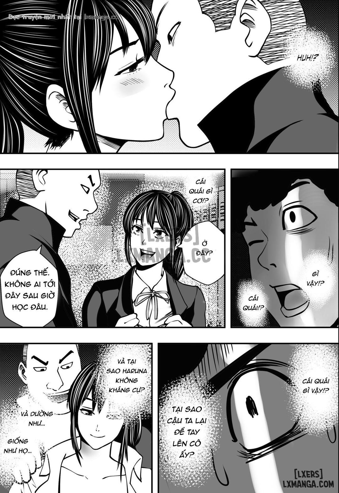 Chuyện Xảy Ra Trong Phòng Thay Đồ Nữ Chương 0 - trang 19